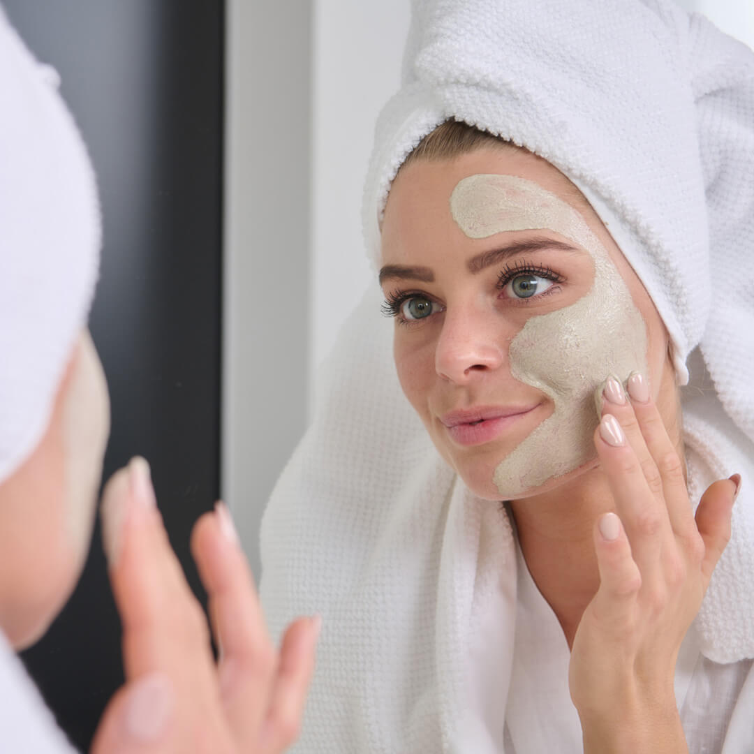 8 ansigtsprodukter til bumser og uren hud - Daglig pleje ved fedtet hud og tilstoppede porer