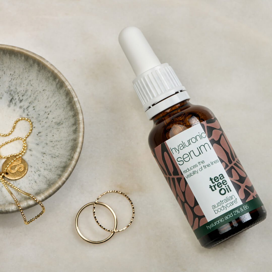 3 Hyaluronsyre Serum for glød og fine linjer — Med Hyaluronsyre 2% & B5 vitamin til fine linjer & dybe furer