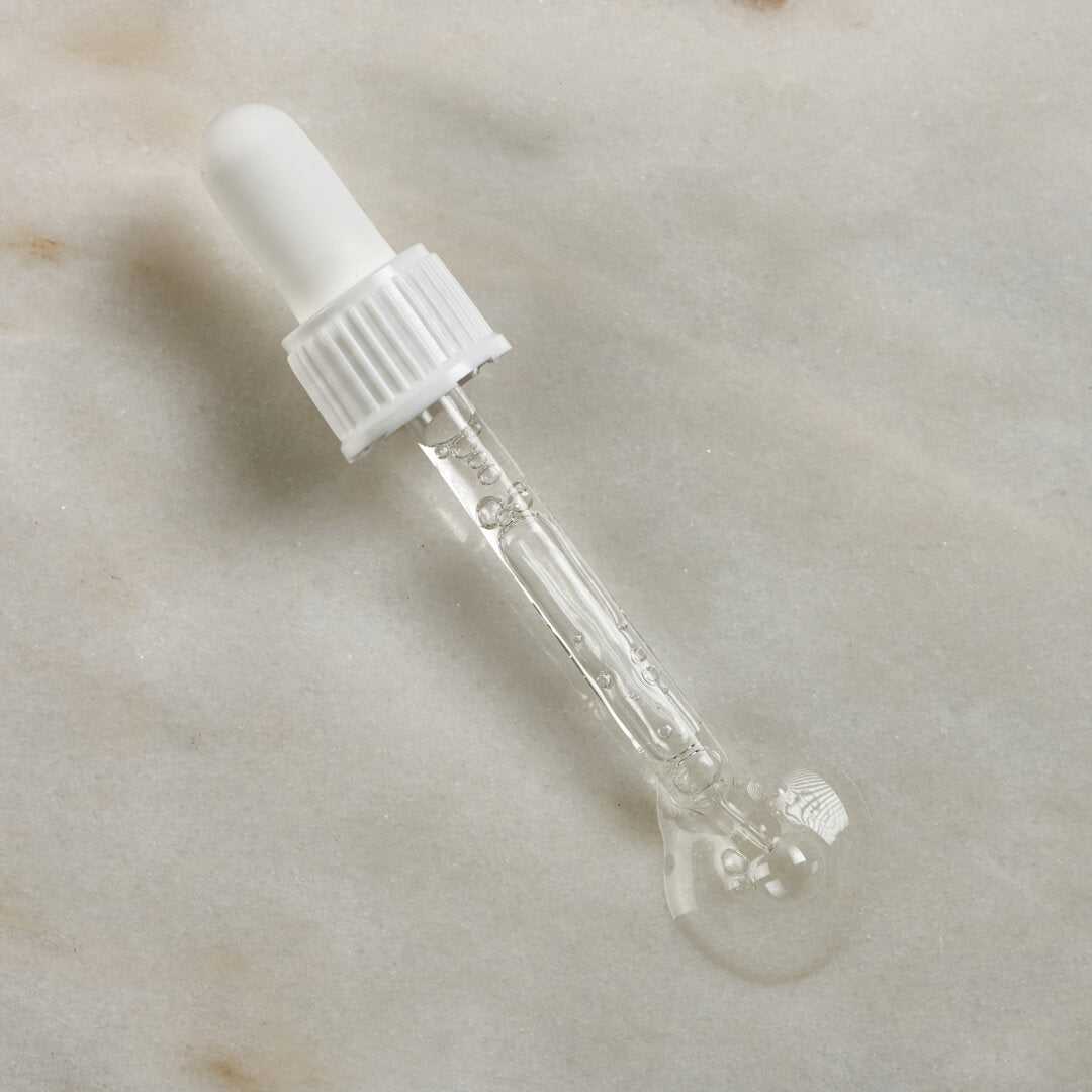 Slow-aging Serum – Effektiv pleje til rynker og moden hud — Slow-aging Serum fugter, opfrisker og reducerer synlige rynker. Perfekt til moden hud 50+. Bestil nu og oplev glattere hud.