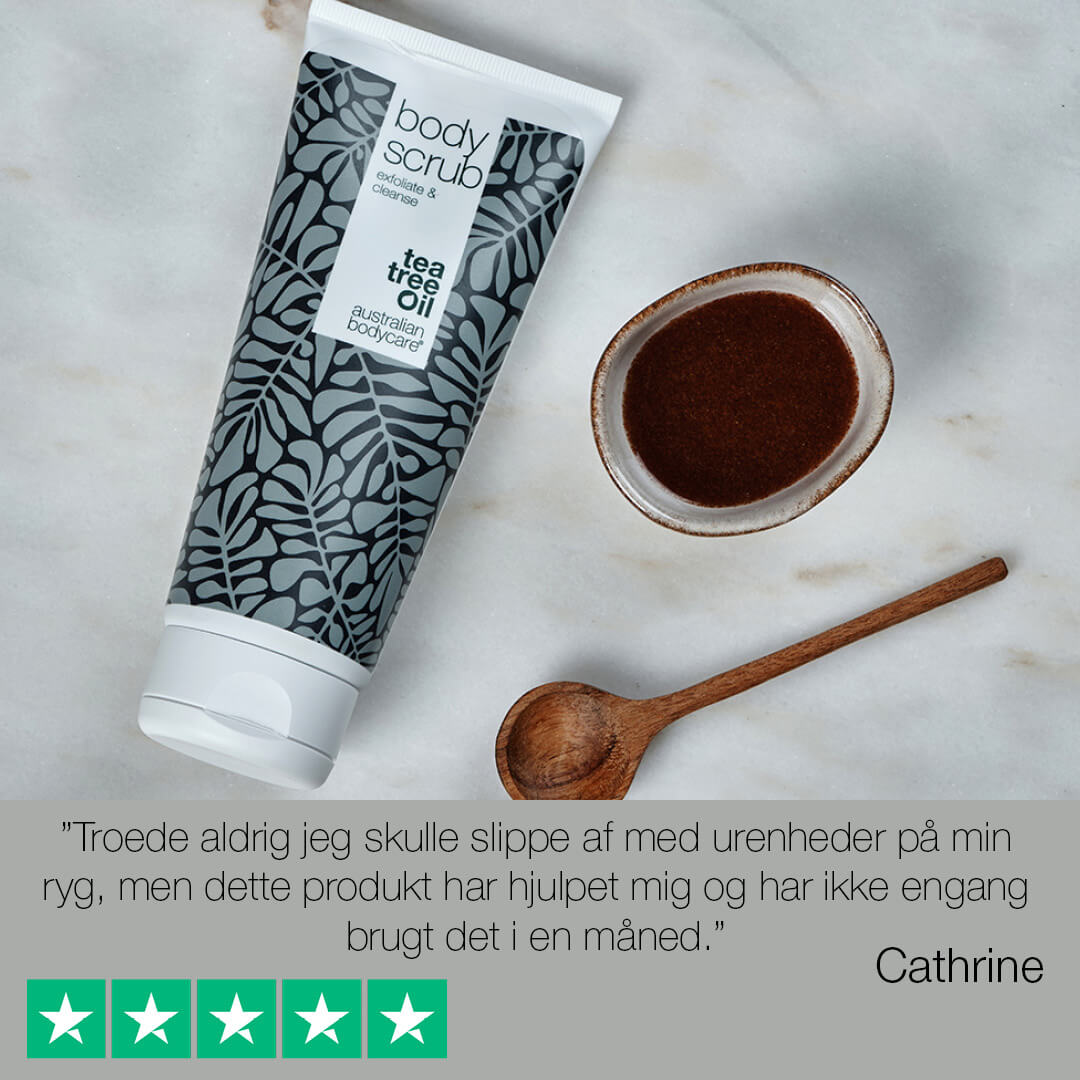 Body Scrub til bumser og uren hud på kroppen — Eksfoliering med 100% naturlig Tea Tree Oil - Også til intim brug